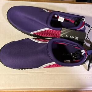 Xersia watershoes Womens 9/10 Large Purple Pink White